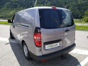 HYUNDAI H1 Level 1 2,5 CRDi Klima, Media