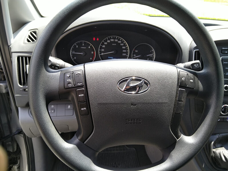 HYUNDAI H1 Level 1 2,5 CRDi Klima, Media voll