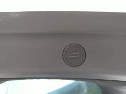 TESLA Model Y LONG RANGE 75kWh AWD voll