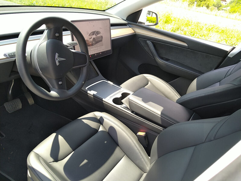 TESLA Model Y LONG RANGE 75kWh AWD voll