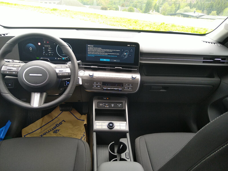 HYUNDAI KONA EV (SX2) GO 64,8 kWh Tech WP voll