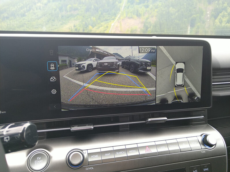 HYUNDAI KONA EV (SX2) GO 64,8 kWh Tech WP voll