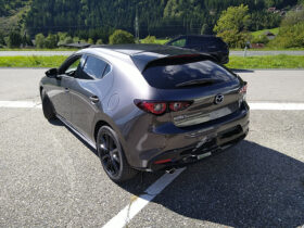 MAZDA 3 G140 Homura MY27