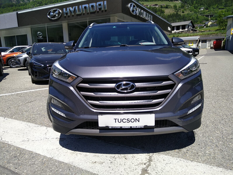 HYUNDAI Tucson GO 2,0 CRDi 4WD MT voll