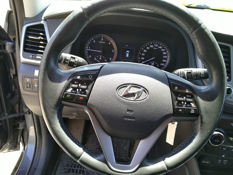 HYUNDAI Tucson GO 2,0 CRDi 4WD MT voll