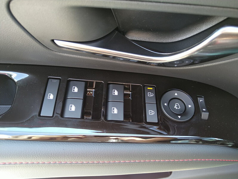 HYUNDAI Tucson NX4 N Line 1,6 T-GDi PHEV 4WD AT Matrix-LED Sitzp Pano SmartS voll