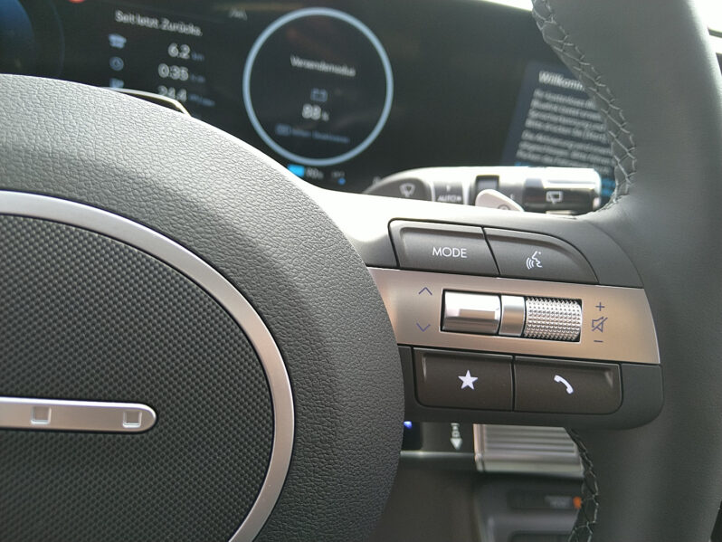 HYUNDAI KONA EV (SX2) GO 64,8 kWh V2L WP voll