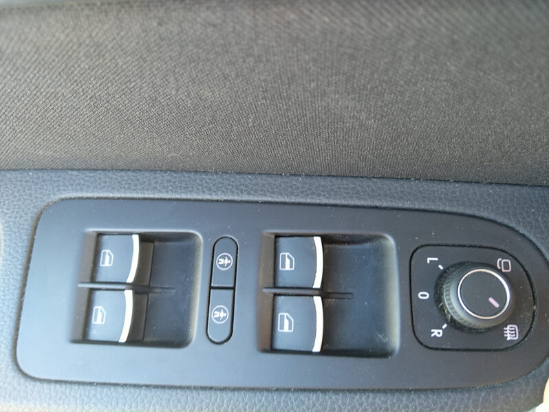 SEAT Alhambra Xcellence 1,4 TSI DSG 5Sitze voll