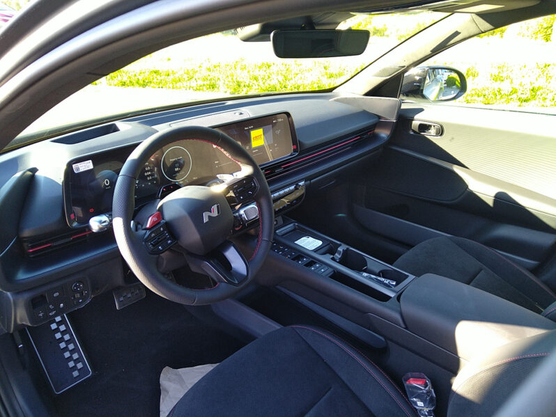 HYUNDAI IONIQ 6 N Line 84 kWh 4WD Pano voll