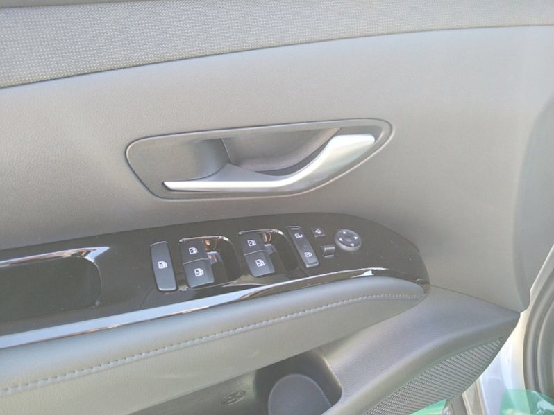HYUNDAI Tucson NX4 Trend Line 1,6 CRDi 4WD 48V DCT voll