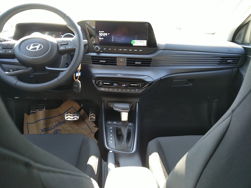HYUNDAI Bayon GO Plus 1.0 T-GDI DCT Comfortp. Adapt. Tempomat voll