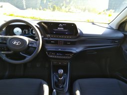 HYUNDAI i20 Trendline 1,2 MPI b1bt0a-LED 17ALU DACH SCHWARZ voll