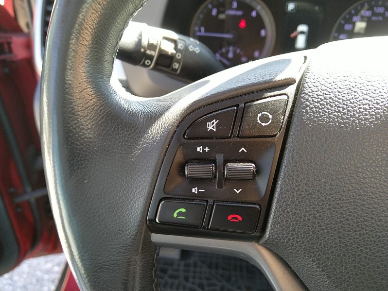 HYUNDAI Tucson Style 2,0 CRDi 4WD AUT 19Z SMARTKEY voll