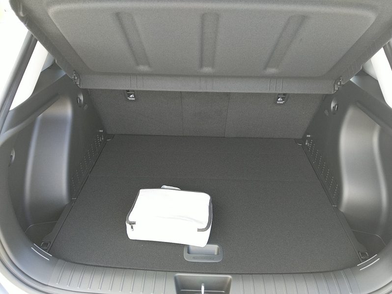 HYUNDAI KONA EV (SX2) Smart Line 48,6 kWh WP Winterpaket voll