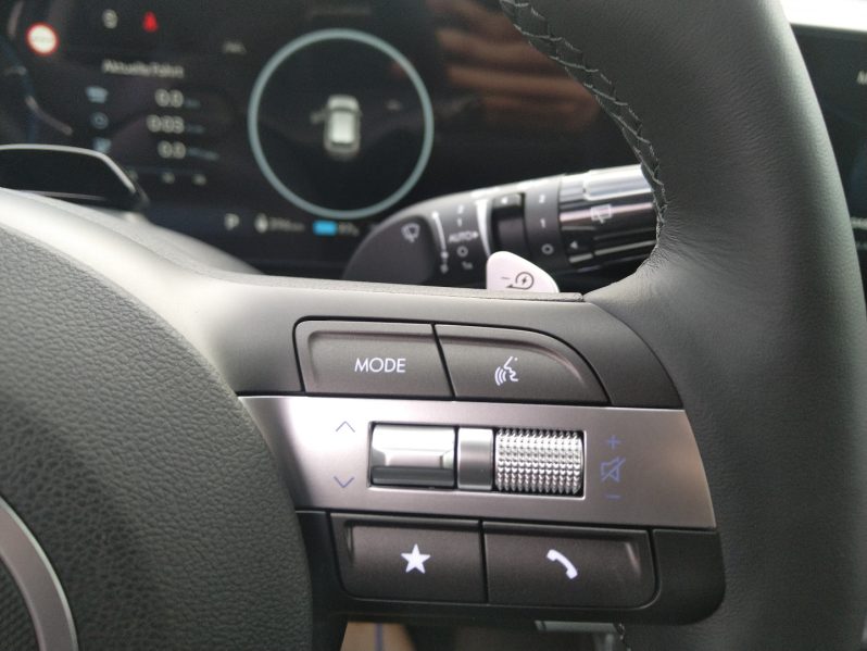 HYUNDAI KONA EV (SX2) GO 64,8 kWh Tech WP voll