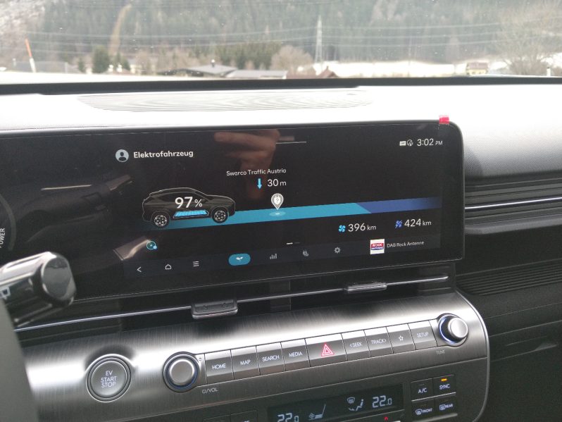 HYUNDAI KONA EV (SX2) GO 64,8 kWh Tech WP voll