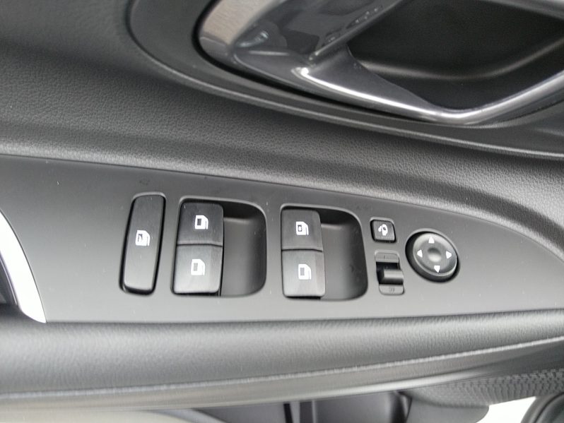 HYUNDAI i20 (BC3) Comfort Line 1.0 T-GDI  Comfort+ 17 voll