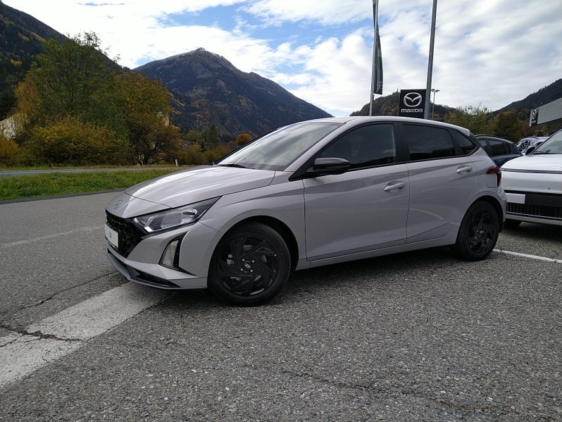 HYUNDAI i20 (BC3) Smart Line 1.0 T-GDI Black Paket Smart Line Plus voll